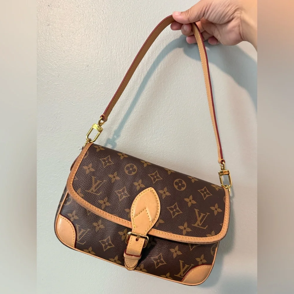 LOUIS VUITTON Monogram Diane (read description) - Picture 1 of 17